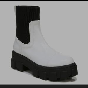 Circus by Sam Edelman, Davina boots, size 7.5 , black and white. New no tag.